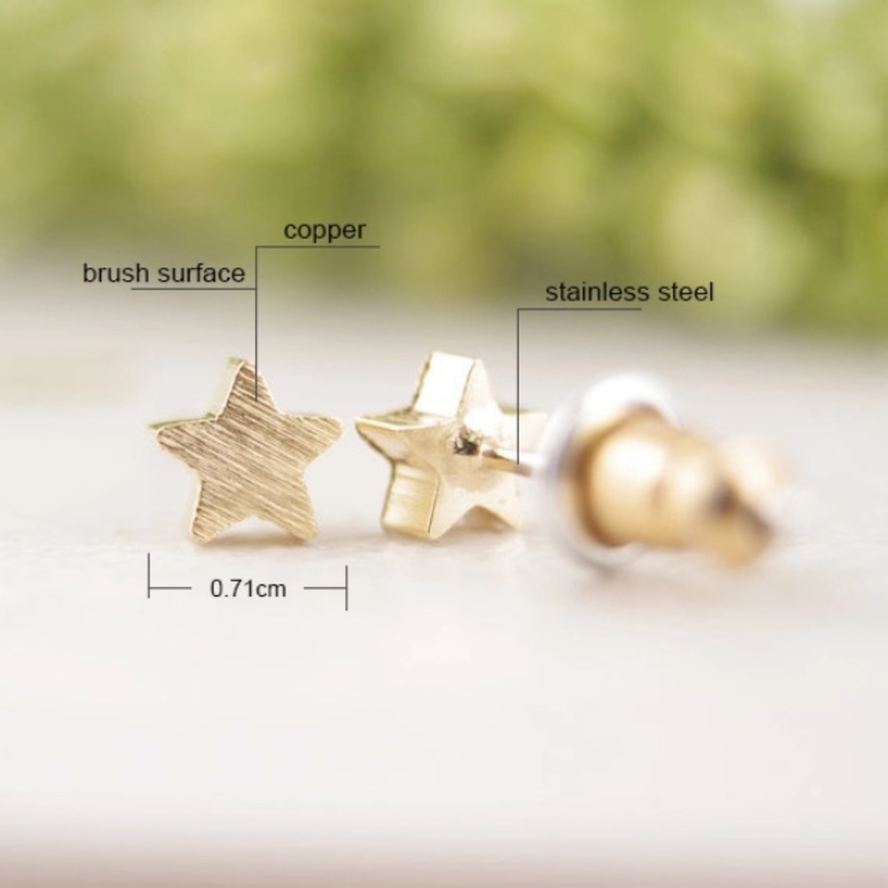 NEW!๐๐TINY!โญ๏ธSILVER PLATED! STARโญ๏ธSTUDS!๐๐CUTE - Picture 5 of 8
